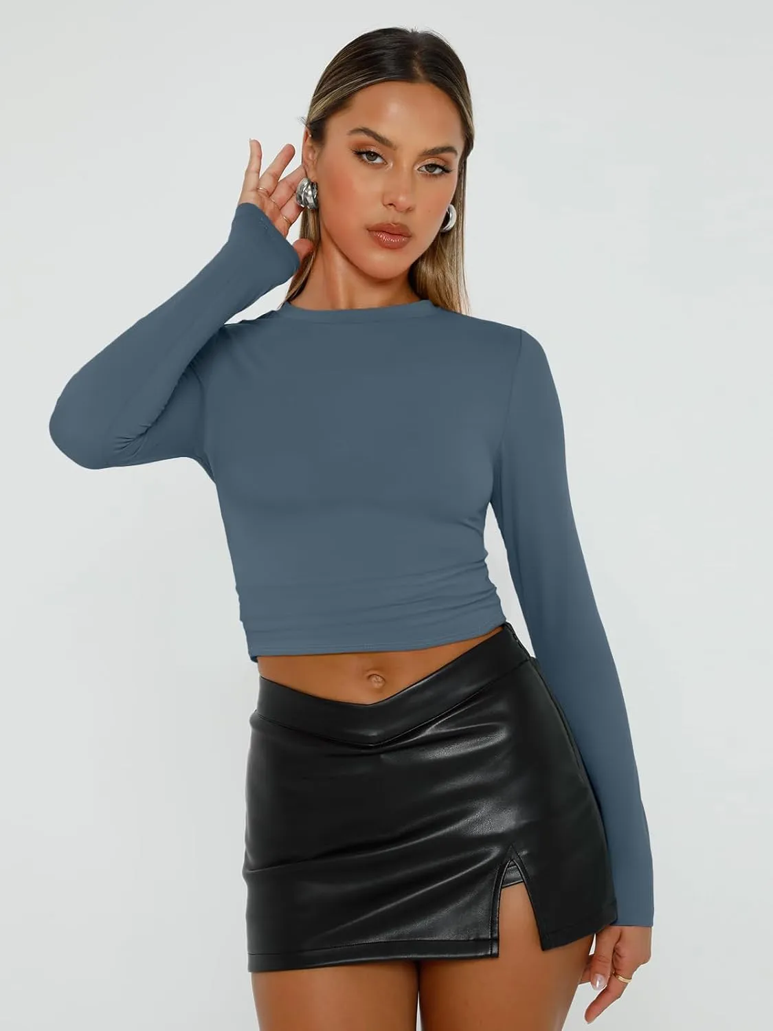 AUTOMET Womens Long Sleeve Shirts Basic Crop Tops Going Out Fall Fashion Slim Fit Y2K Tops 2025